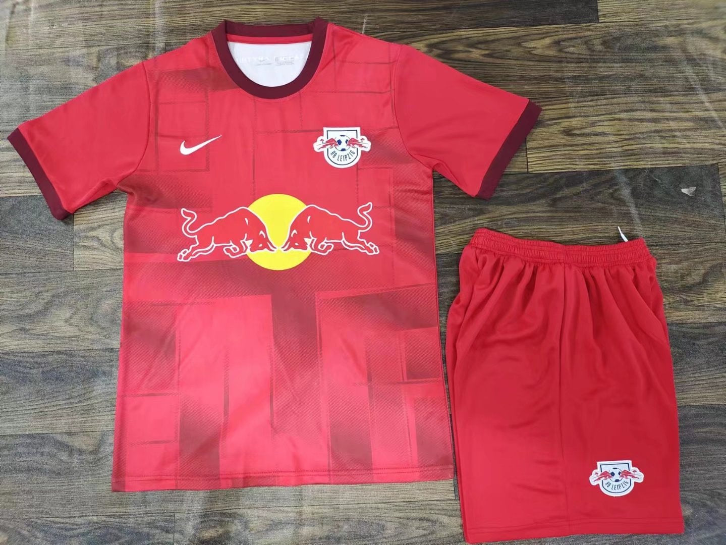 RB Leipzig Away Kit | https://futbolx.net